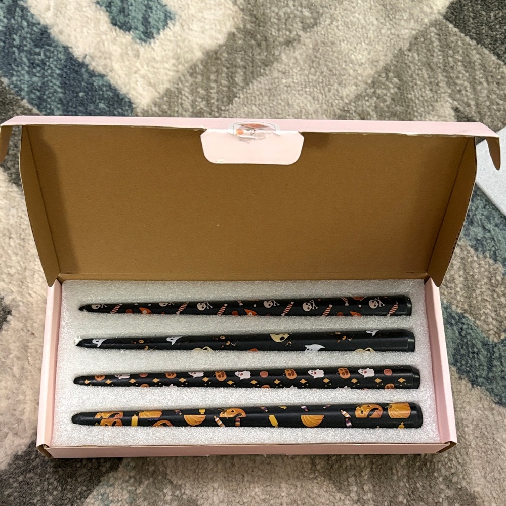 Halloween Black Patterned Candle Set